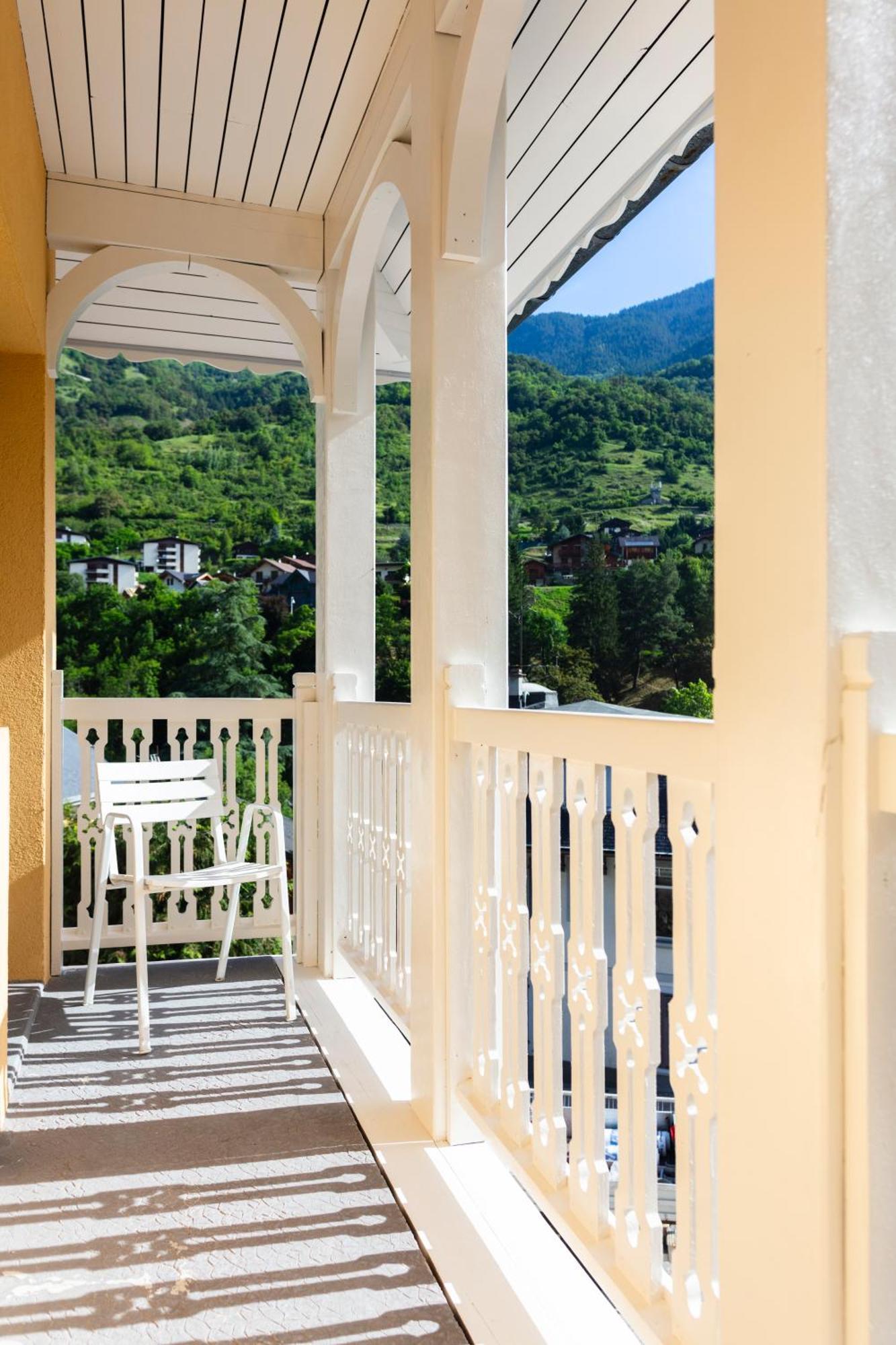 Hotel Le Belvedere Brides-les-Bains Exteriör bild